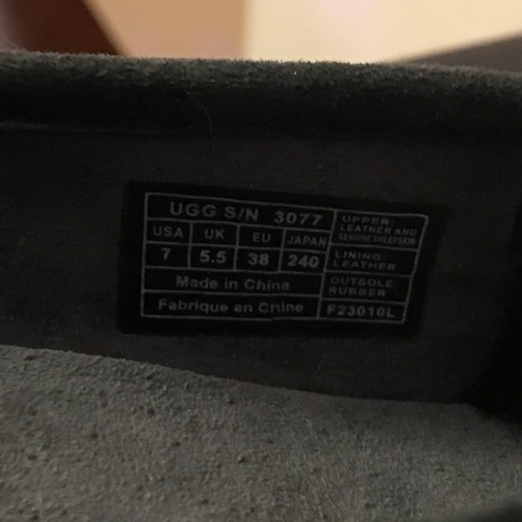 UGG Australia Womens Slip-on Shoe Sheepskin Suede Flats - Picture 4 of 5